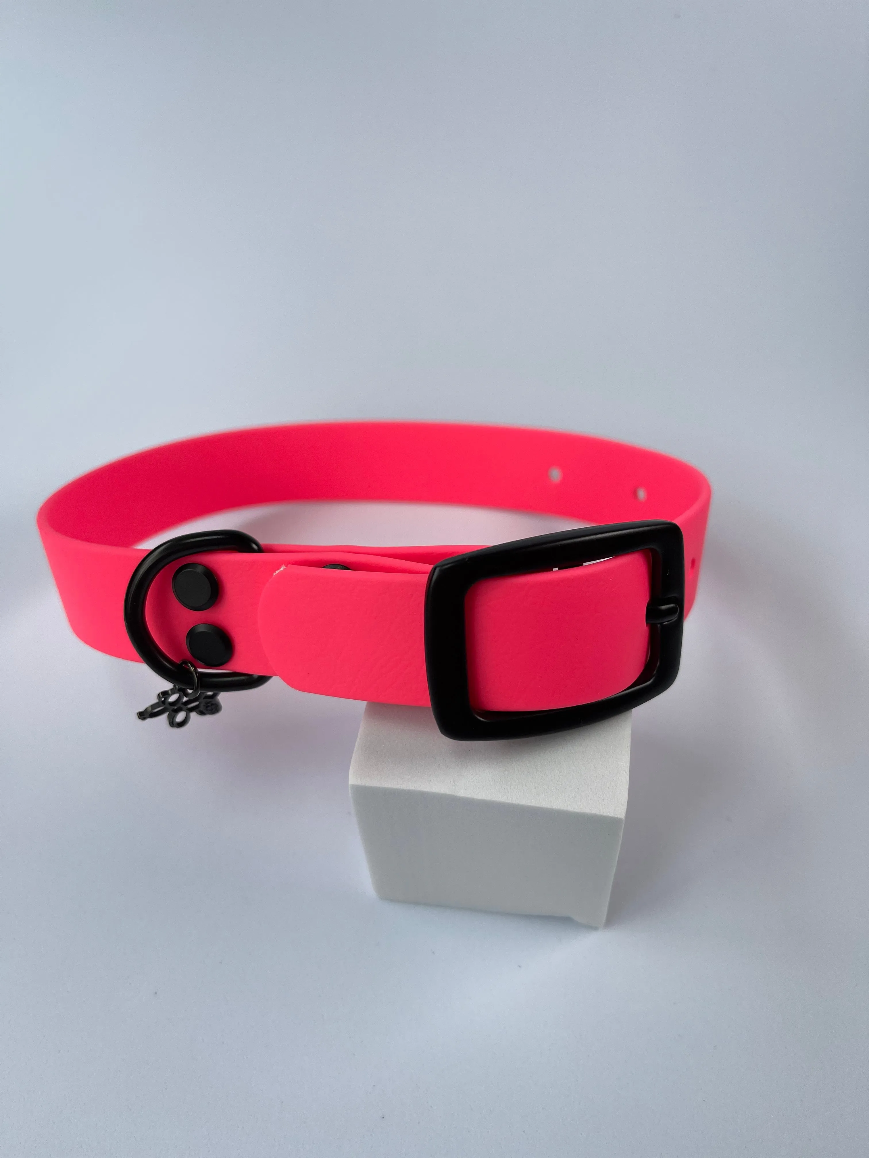 Pet Collar - XS - Ultra Pink